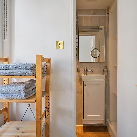 Stylish 3 Bedroom Town House ลอนดอน ภายนอก รูปภาพ