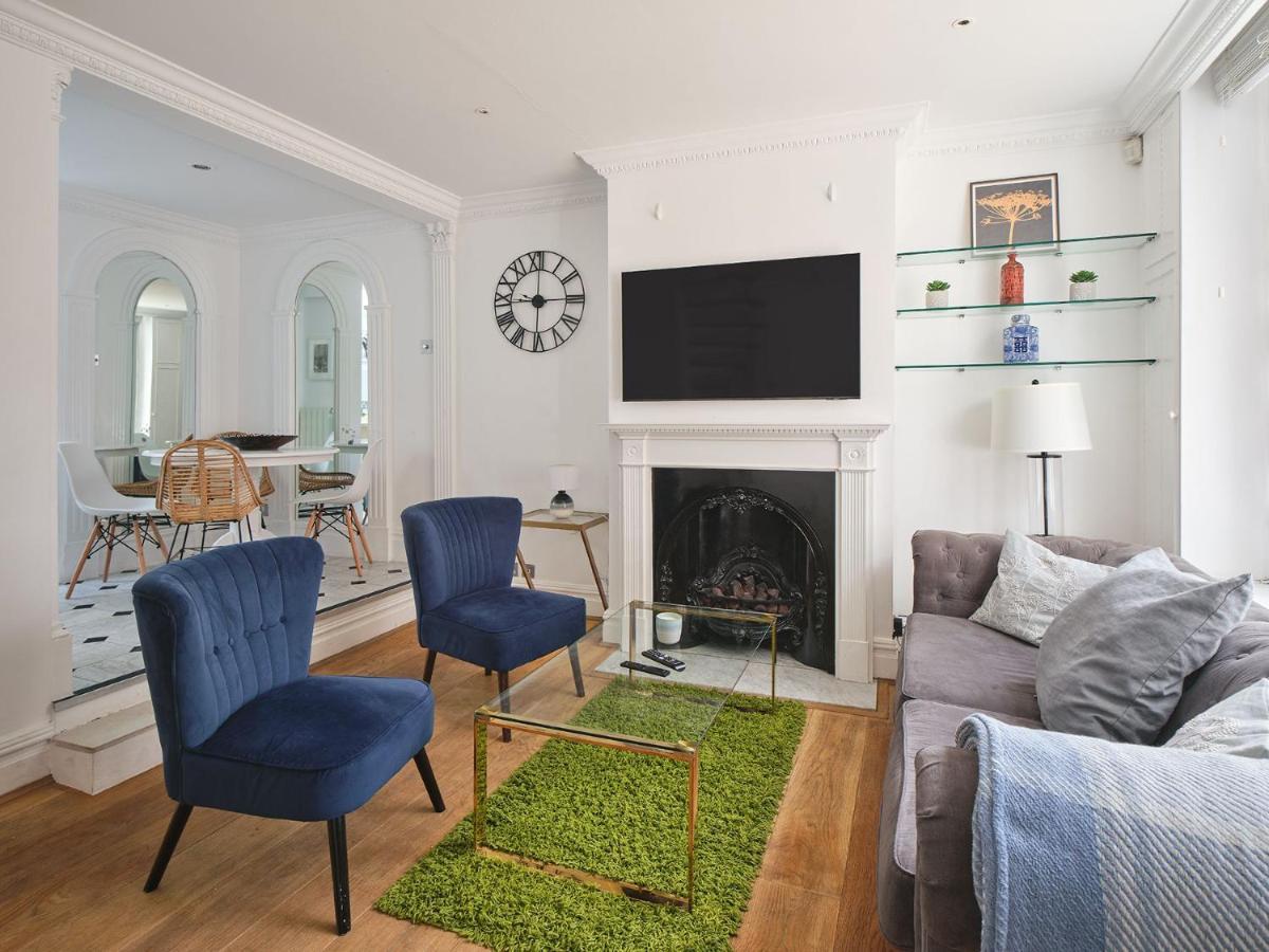 Stylish 3 Bedroom Town House ลอนดอน ภายนอก รูปภาพ