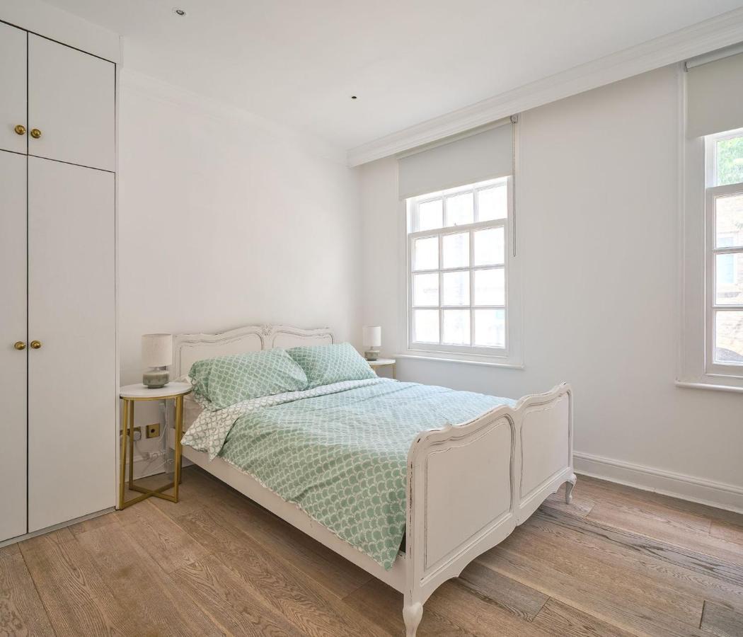 Stylish 3 Bedroom Town House ลอนดอน ภายนอก รูปภาพ