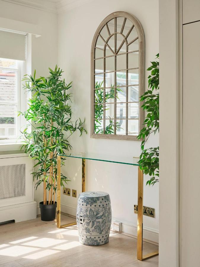 Stylish 3 Bedroom Town House ลอนดอน ภายนอก รูปภาพ